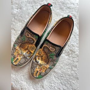 Gucci shoes
